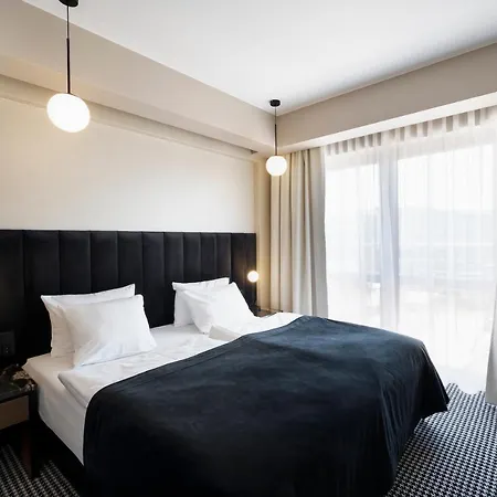 Leda - Adults Only 코워브제크