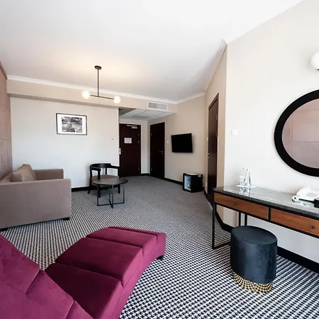 Leda Hotel 4*