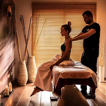 Leda - Adults Only 코워브제크