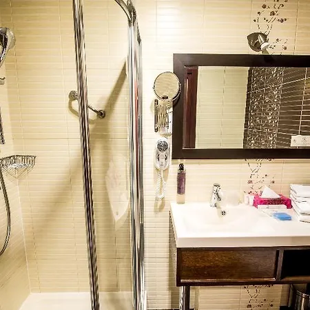 Hotell Leda - Adults Only